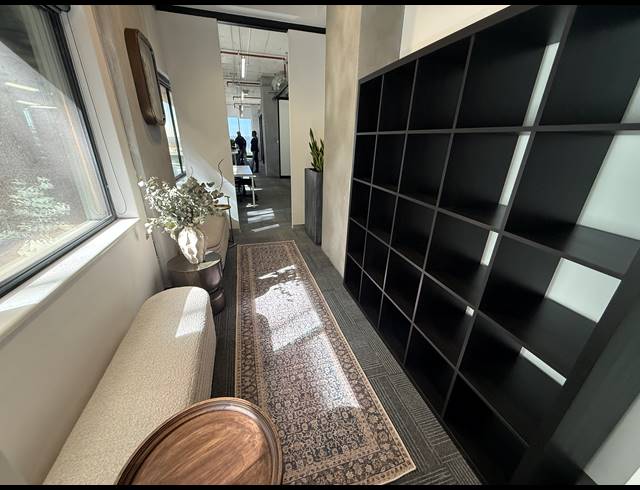 48.80M² SERVICED OFFICE TO LET IN ROSEBANK